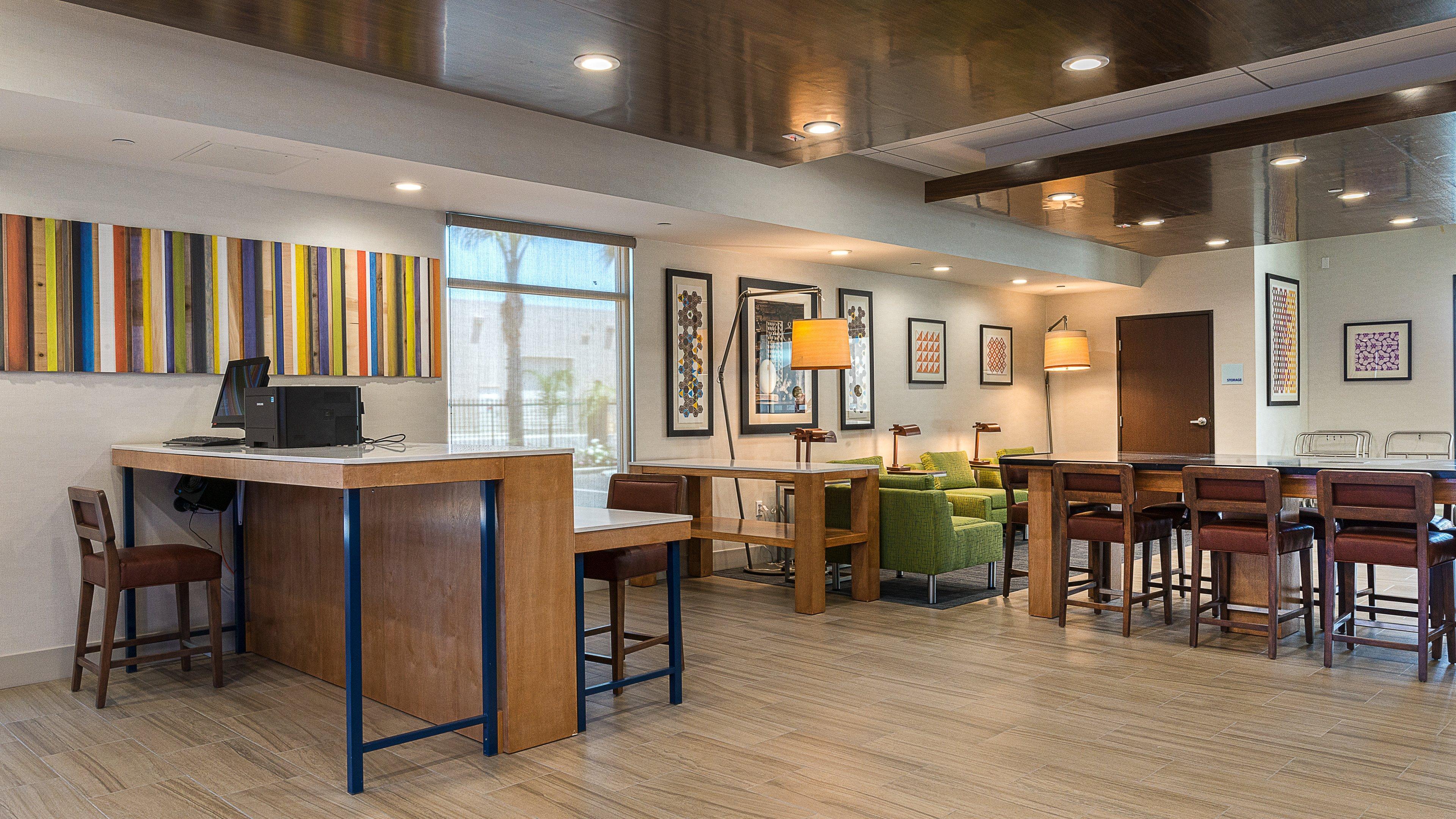 Holiday Inn Express Fullerton-Anaheim By Ihg Екстер'єр фото
