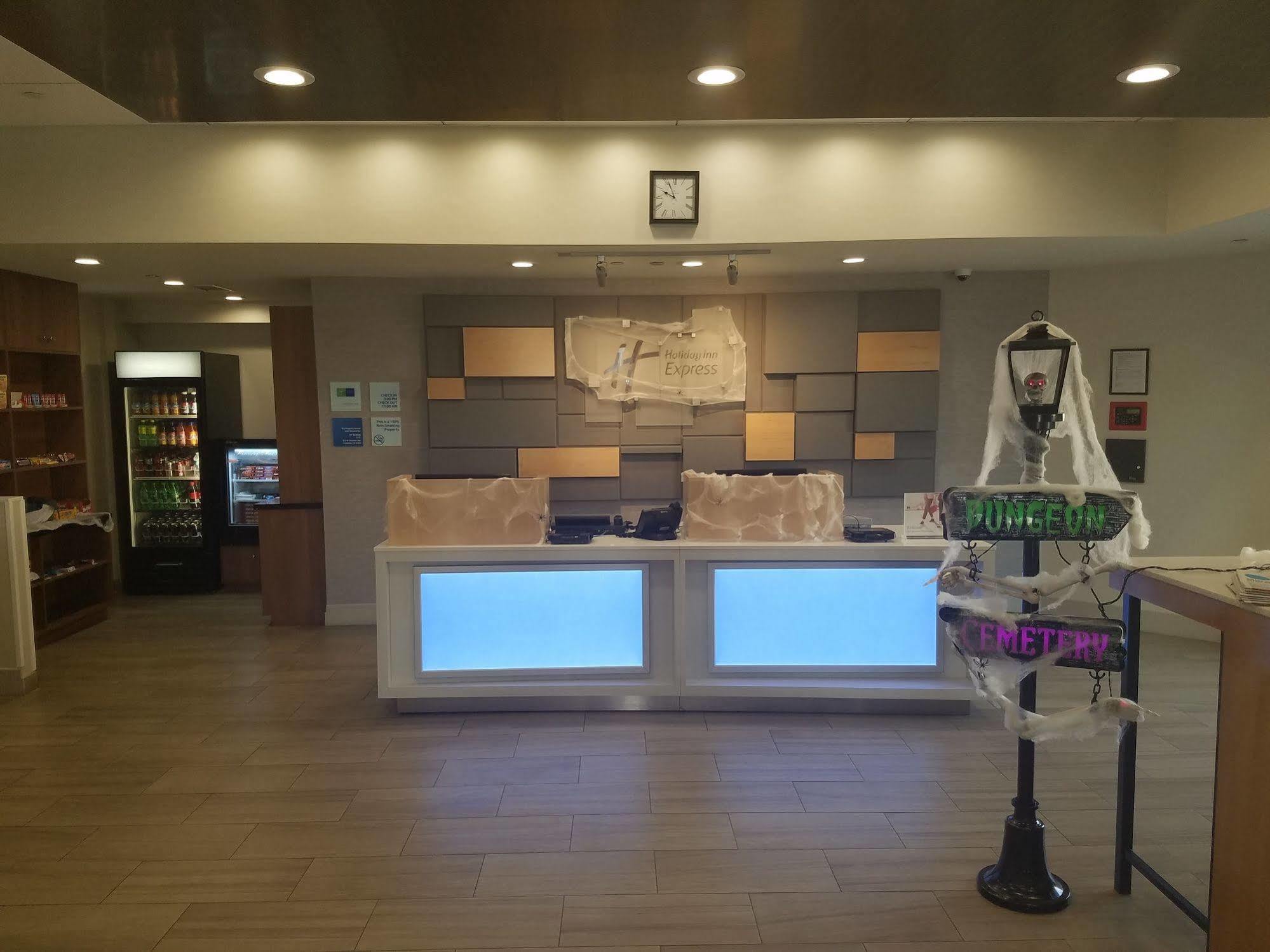 Holiday Inn Express Fullerton-Anaheim By Ihg Екстер'єр фото