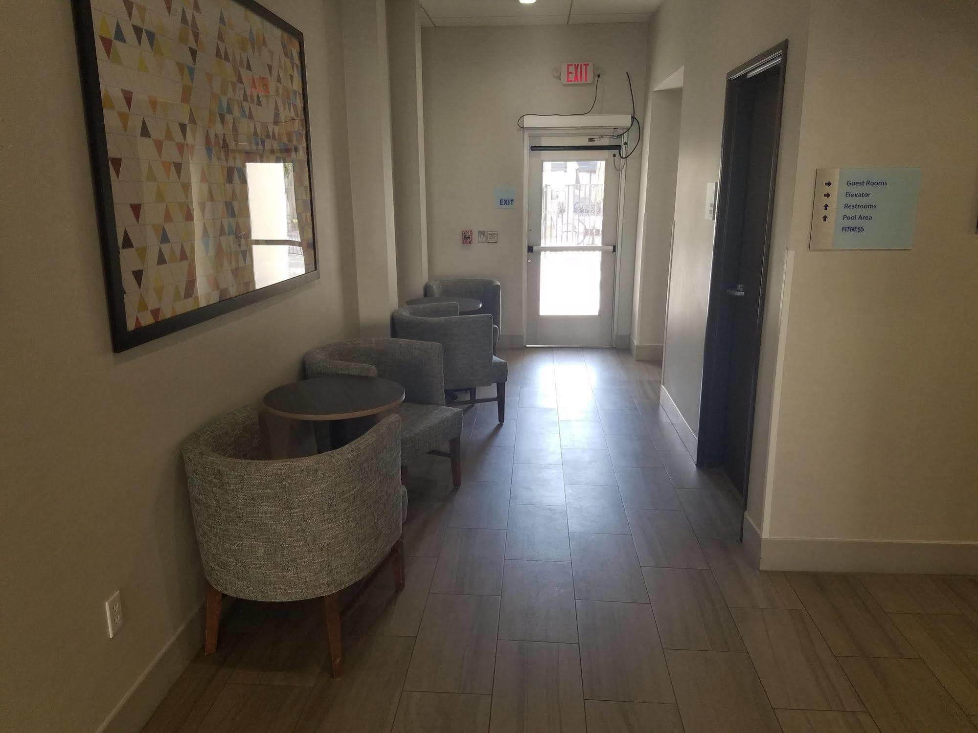 Holiday Inn Express Fullerton-Anaheim By Ihg Екстер'єр фото
