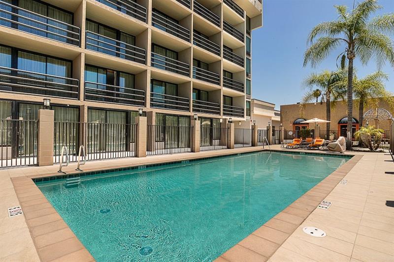 Holiday Inn Express Fullerton-Anaheim By Ihg Екстер'єр фото